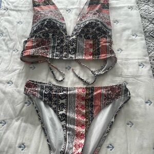 True Craft bikini - Top size L Bottom size M